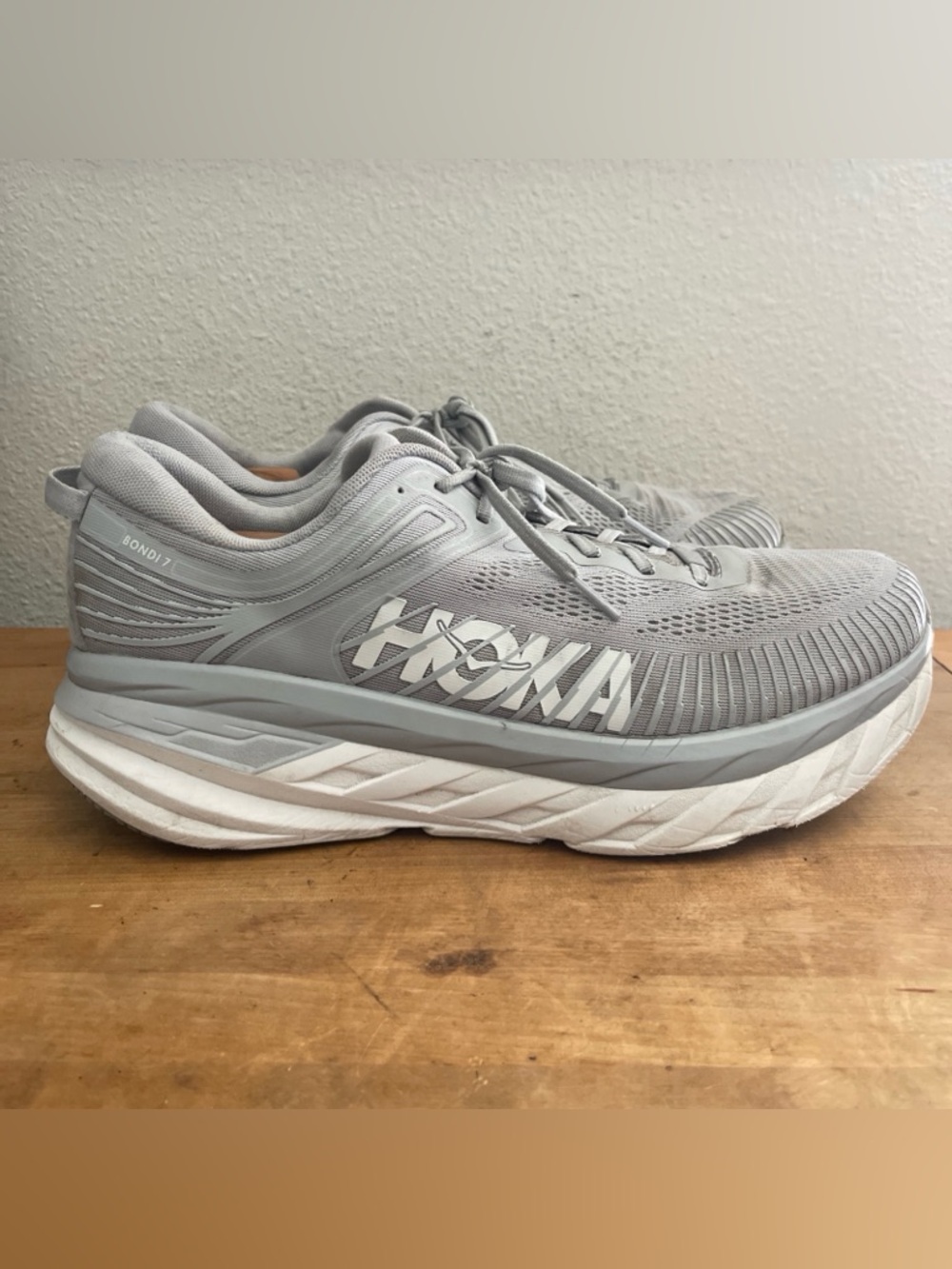 Hoka One One Bondi 7 Mens 13 Gray Wild Dove Athletic Running Sneaker Shoes